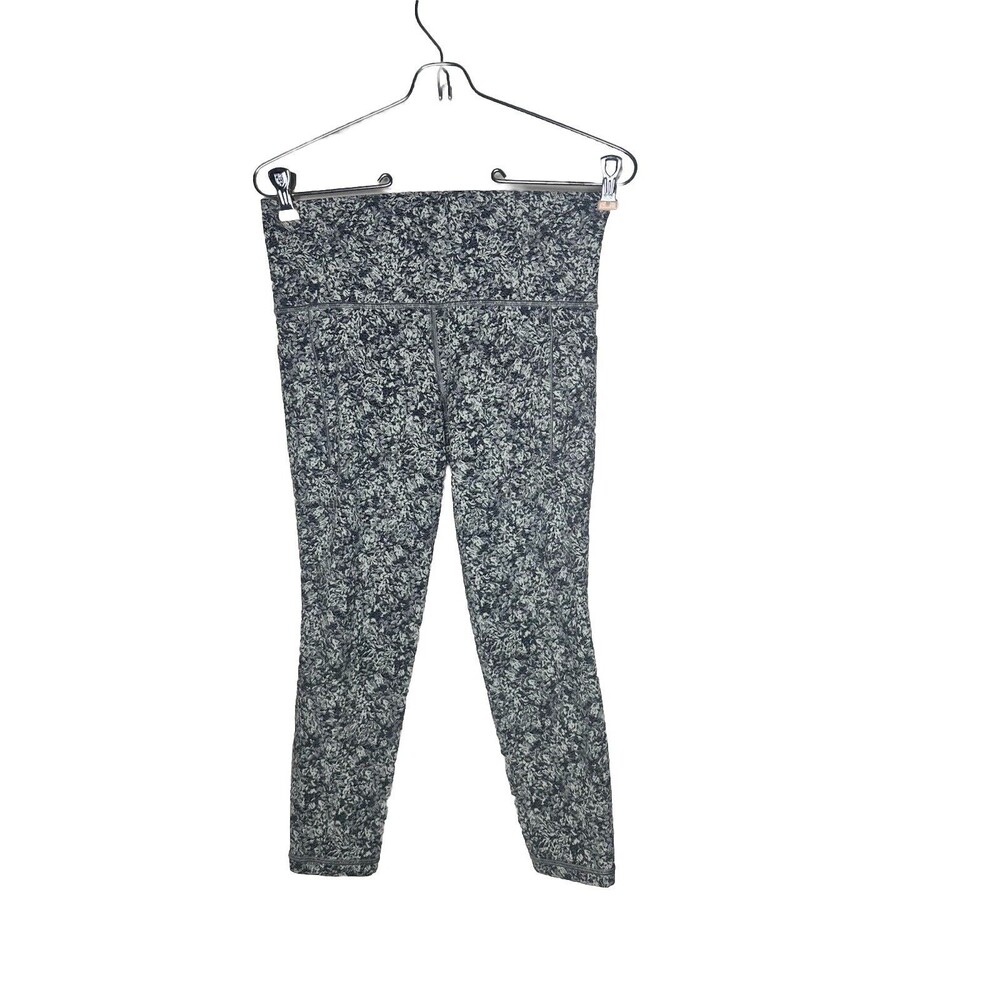 Athleta Ultimate Stash Pocket Printed Yoga Fitness Pant Size S Black White
